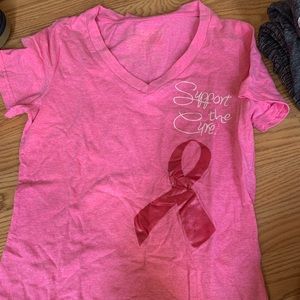 Breast cancer vneck sized small
